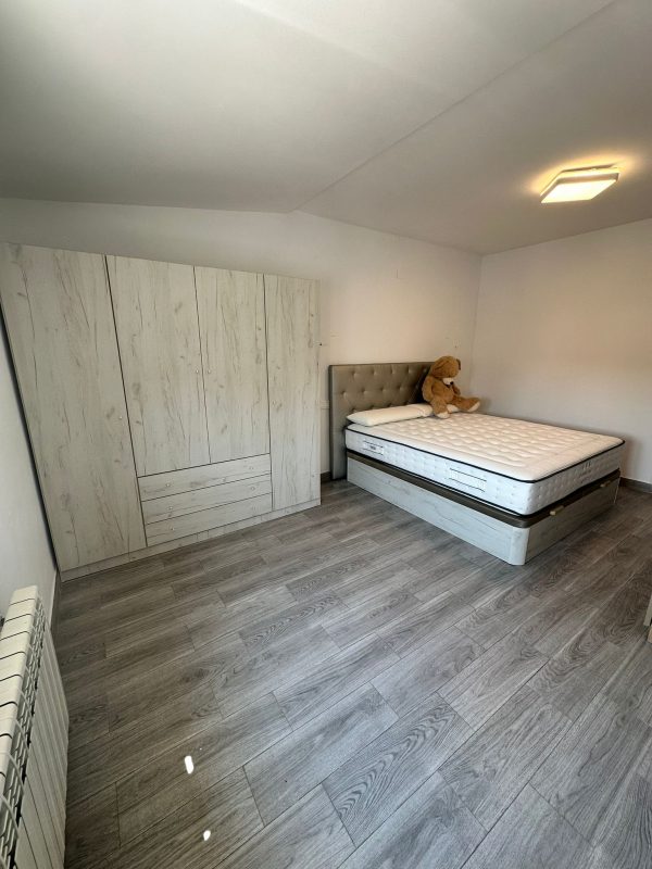 Armario de Madera 4 Puertas | Calidad y Estilo - Imagen 5